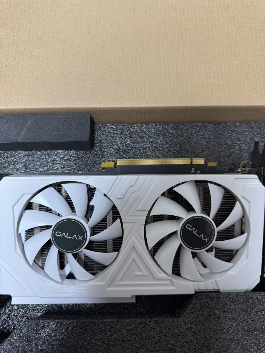 GTX1660SUPER 6gb 그래픽카드